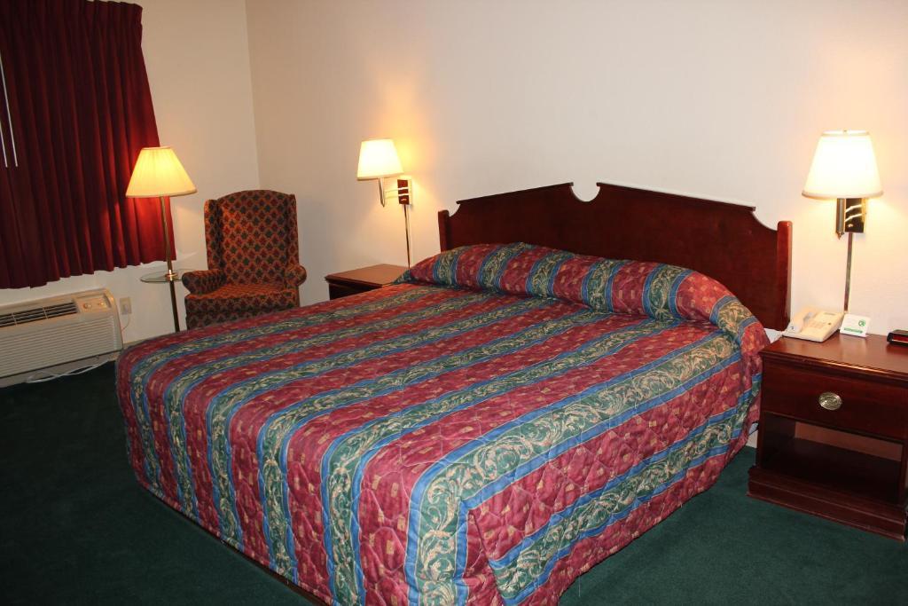 Wesley Inn Уичита Стая снимка