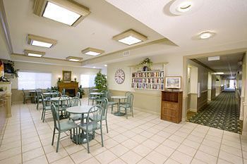 Wesley Inn Уичита Екстериор снимка